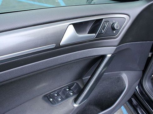 Used 2019 Volkswagen GTI Rabbit Edition image 10