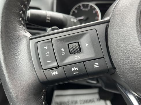 Used 2024 Nissan Rogue SV w/ SV Premium Package AWD/4WD image 29