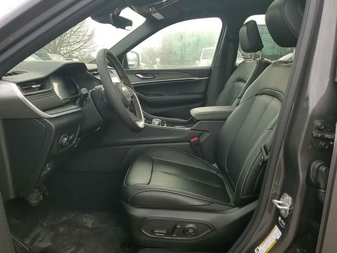New 2026 Jeep Grand Cherokee L Limited image 21