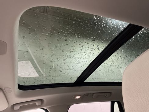 New 2025 Volvo XC90 T8 Plus w/ Protection Package Premier image 9