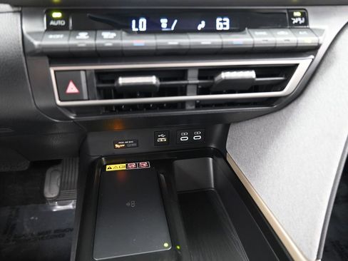 Used 2025 Toyota Camry LE image 22