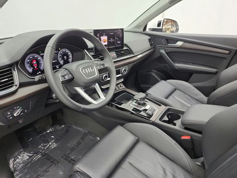 Used 2023 Audi Q5 e Premium Plus w/ Premium Plus Package AWD/4WD image 12