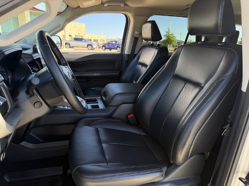 Used 2024 Ford Expedition XLT RWD image 23