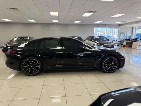 Used 2018 Porsche Panamera 4S w/ Premium Package Plus AWD/4WD image 8
