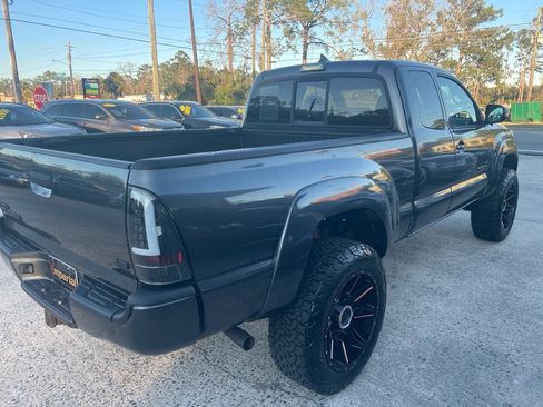 Used 2015 Toyota Tacoma TRD Pro image 5