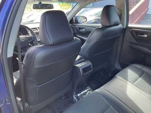 Used 2015 Toyota Camry SE image 32