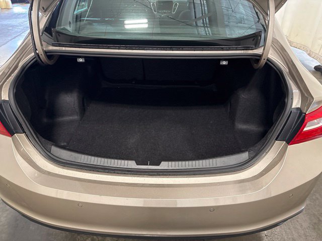 Used 2025 Chevrolet Malibu LT FWD image 31