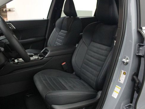 New 2026 Mitsubishi Outlander SE image 7