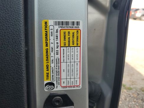 Used 2019 Ford Explorer Limited w/ Class III Trailer Tow Package image 32