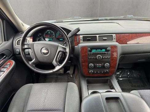 Used 2009 Chevrolet Tahoe LT w/ Convenience Package AWD/4WD image 13