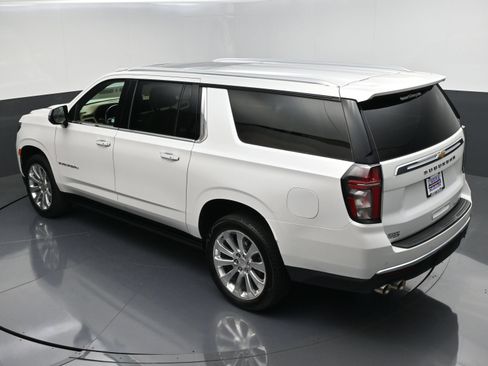 Certified 2022 Chevrolet Suburban Premier AWD/4WD image 53