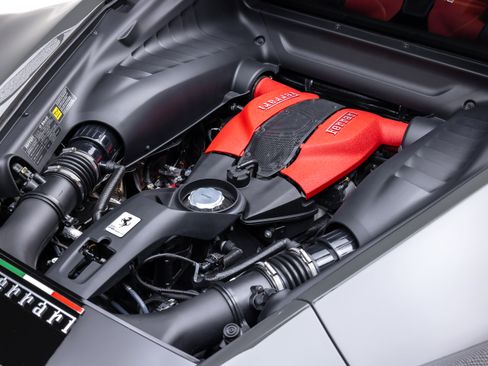 Certified 2022 Ferrari F8 Tributo RWD image 36