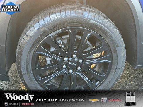Certified 2023 GMC Acadia SLT w/ Elevation Edition image 11