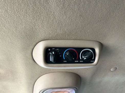 Used 2004 Ford Excursion Limited image 13