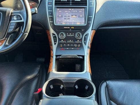 Used 2019 Lincoln Nautilus Select image 20