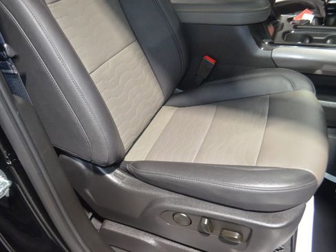 Used 2023 Chevrolet Silverado 1500 ZR2 w/ Technology Package image 30