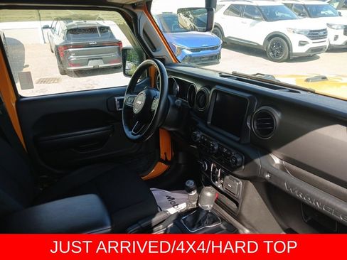 Used 2021 Jeep Wrangler Unlimited Sport AWD/4WD image 17