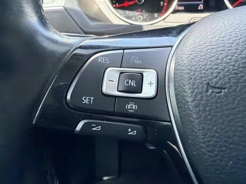 Used 2019 Volkswagen Tiguan SEL AWD/4WD image 26