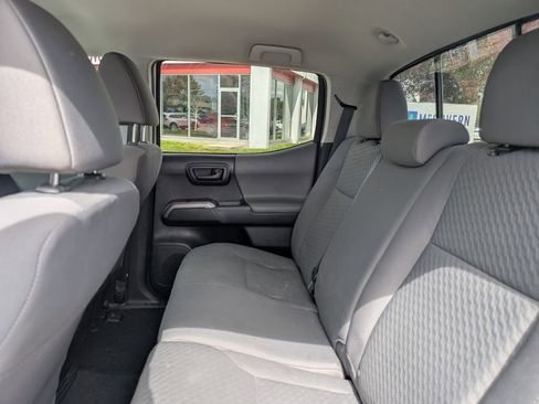 Used 2023 Toyota Tacoma SR5 RWD image 21
