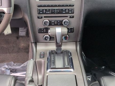 Used 2012 Ford Mustang Coupe RWD image 18