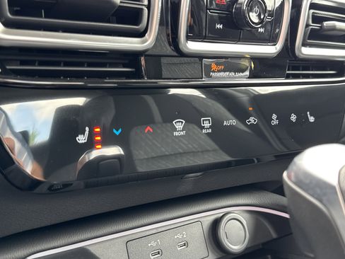 New 2026 Nissan Sentra SV w/ SV Convenience Package FWD image 25