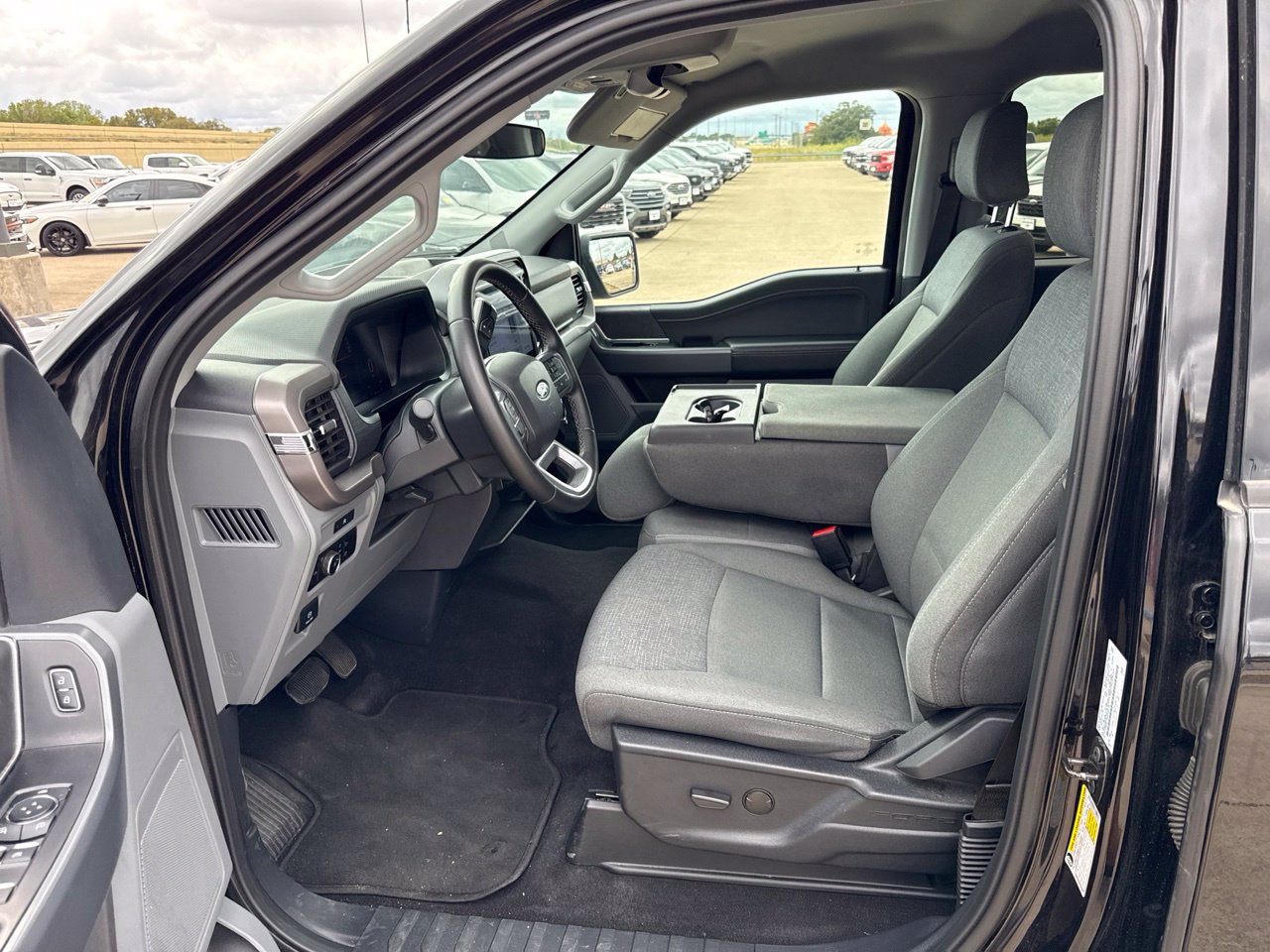 Used 2025 Ford F150 XLT w/ Equipment Group 301A Standard AWD/4WD image 19