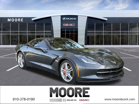 Used 2017 Chevrolet Corvette Stingray Coupe w/ 1LT RWD image 1