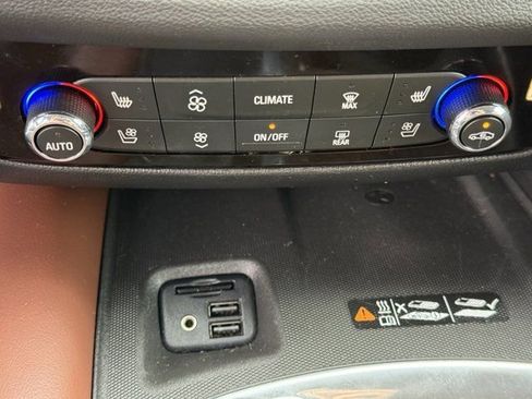 Used 2020 Buick Enclave Avenir w/ Avenir Technology Package image 27