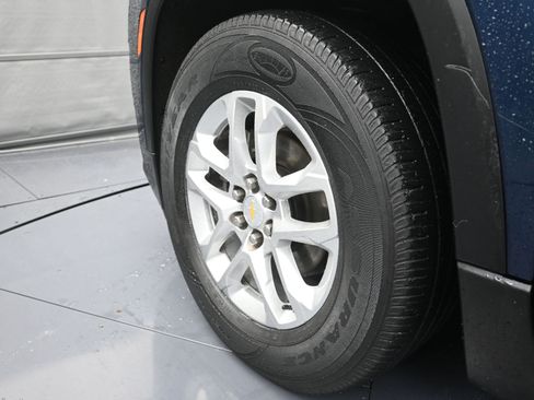 Certified 2023 Chevrolet Traverse LS image 27
