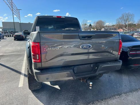 Used 2015 Ford F150 Lariat image 4