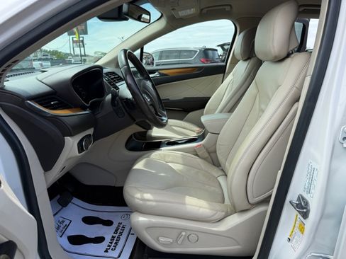 Used 2019 Lincoln MKC Select w/ MKC Climate Package FWD image 25
