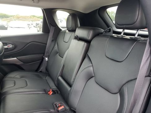 Used 2022 Jeep Cherokee Latitude Lux AWD/4WD image 29