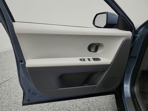 Used 2025 Hyundai Ioniq 5 SEL image 14