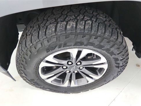 Used 2021 Chevrolet Colorado Z71 AWD/4WD image 30