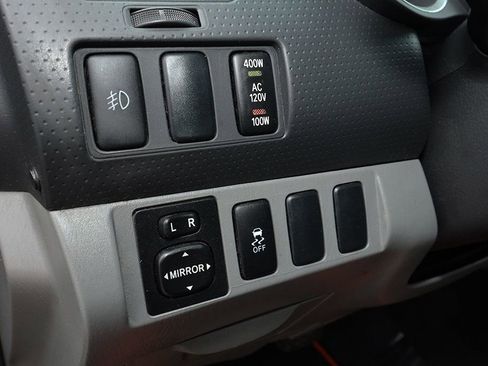 Used 2012 Toyota Tacoma PreRunner image 26