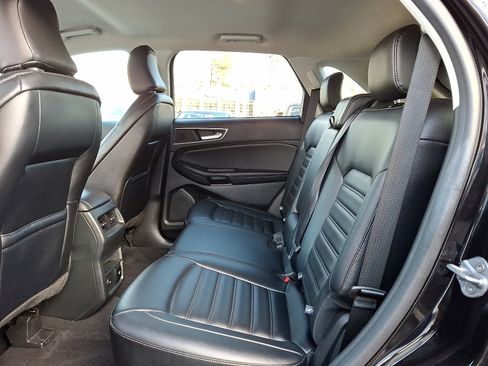 Used 2024 Ford Edge SEL w/ Convenience Package image 10