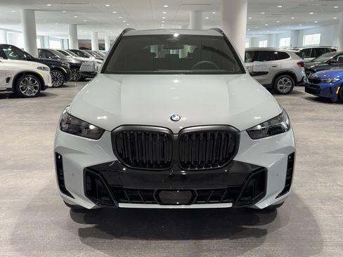 New 2026 BMW X5 sDrive40i w/ M Sport Package image 2