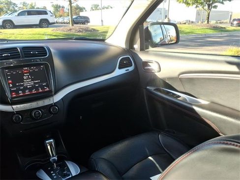 Used 2019 Dodge Journey GT w/ Driver Convenience Group image 12
