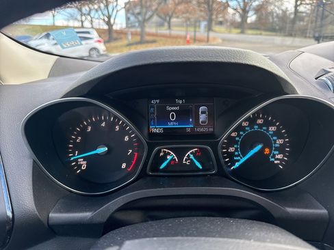 Used 2014 Ford Escape Titanium w/ Equipment Group 401A image 9