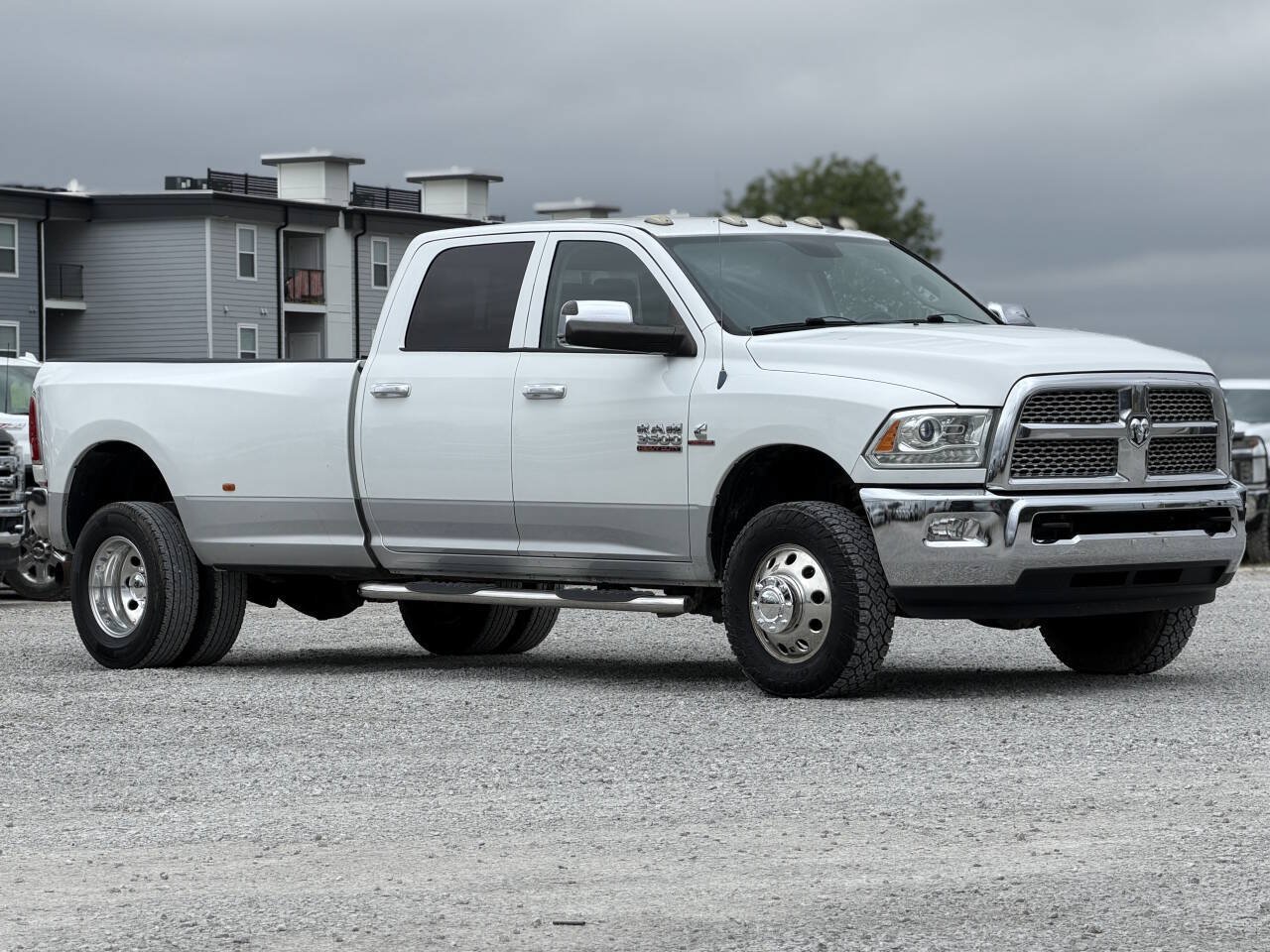 Used 2014 RAM 3500 Laramie AWD/4WD image 7