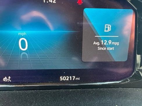 Used 2024 Volkswagen Atlas Cross Sport SE AWD/4WD image 13