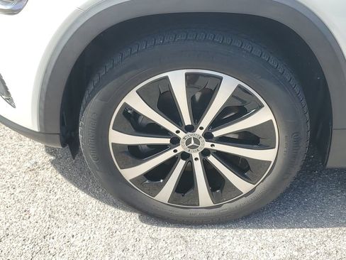 Used 2021 Mercedes-Benz GLB 250 4MATIC image 12