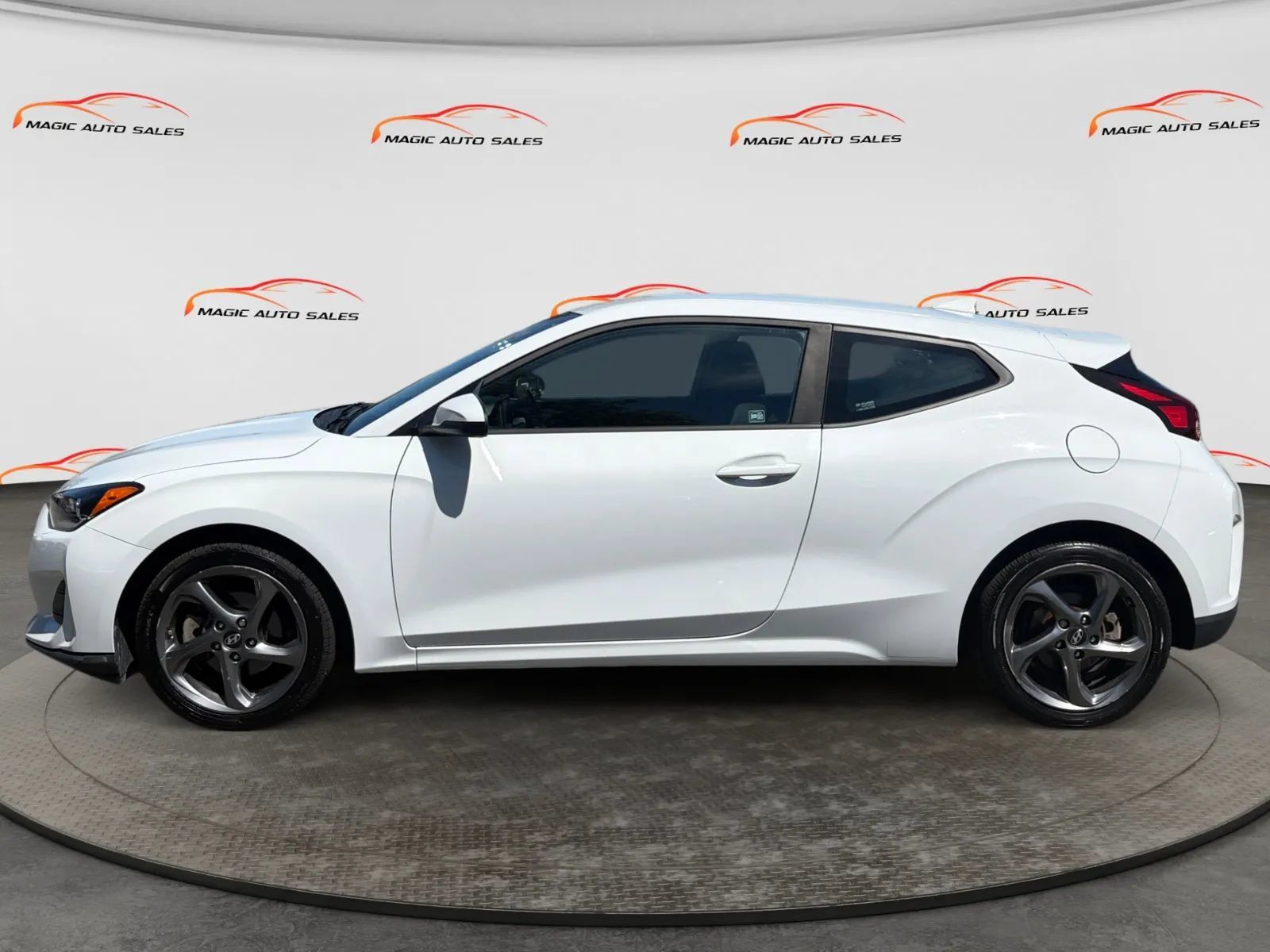 Used 2020 Hyundai Veloster 2.0 FWD image 7