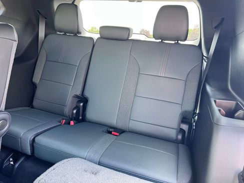New 2026 GMC Acadia AT4 w/ Luxury Package AWD/4WD image 7