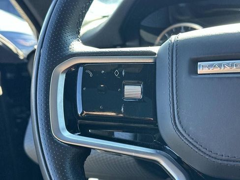 Used 2022 Land Rover Range Rover Evoque R-Dynamic S AWD/4WD image 22