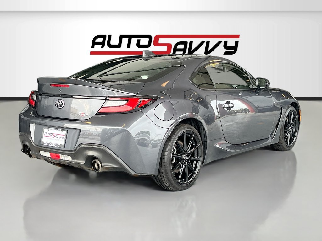 Used 2024 Toyota GR86 Premium RWD image 7