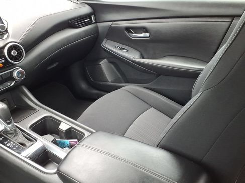Used 2023 Nissan Sentra SV FWD image 12