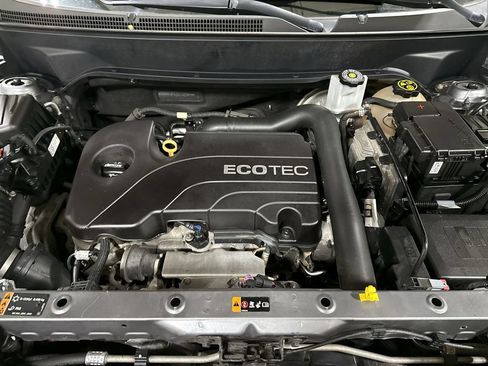 Used 2018 Chevrolet Equinox LT FWD image 24