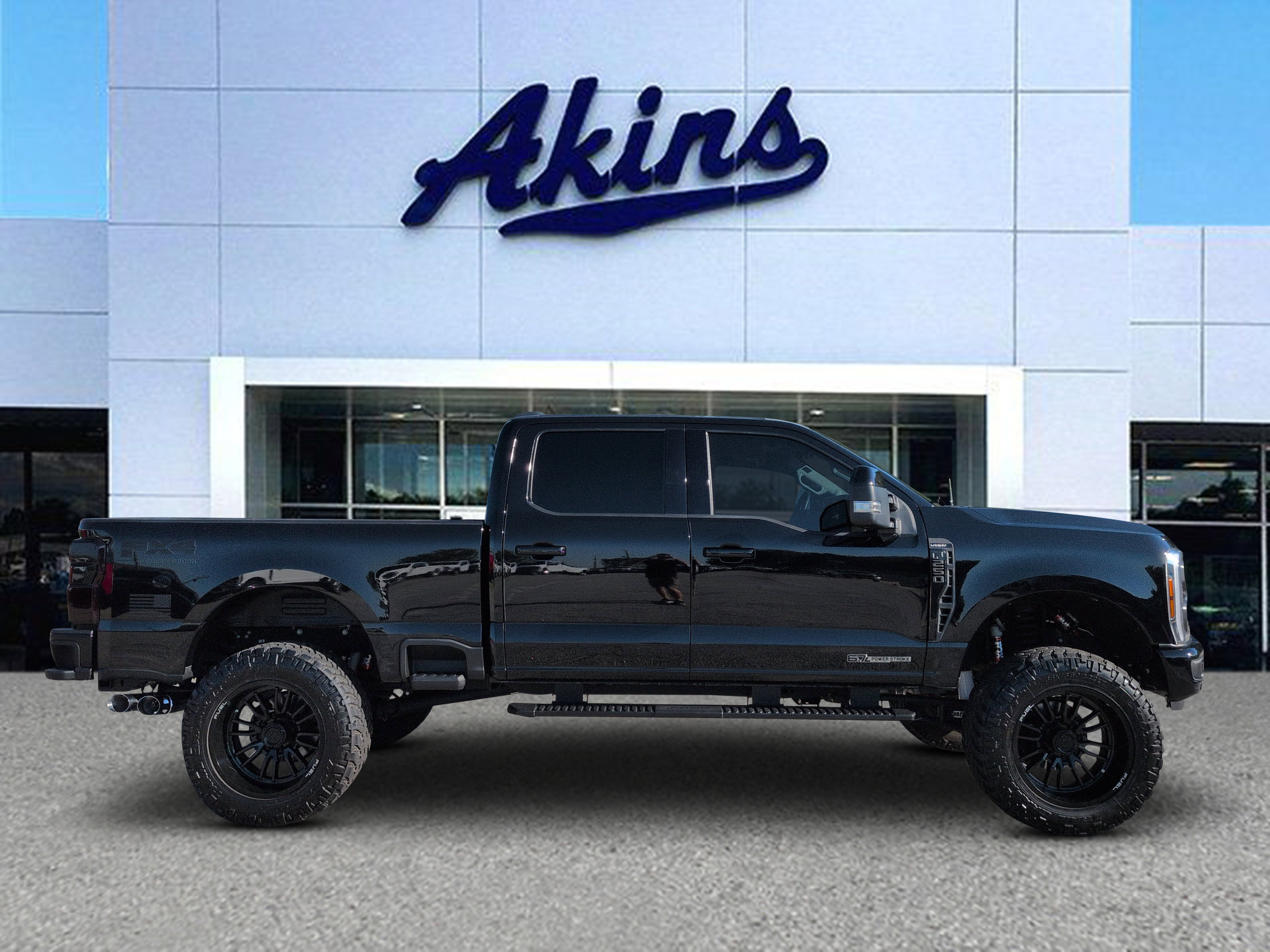 Used 2024 Ford F250 Lariat w/ Lariat Ultimate Package AWD/4WD image 1