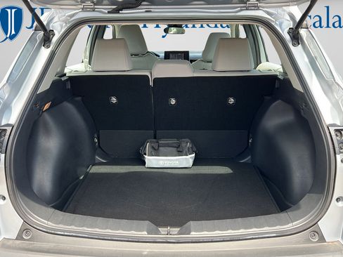 Used 2022 Toyota Corolla Cross L FWD image 9